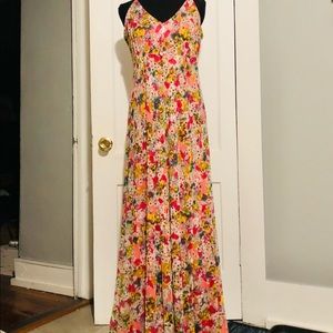 🆕‼️Alberto Makali maxi dress